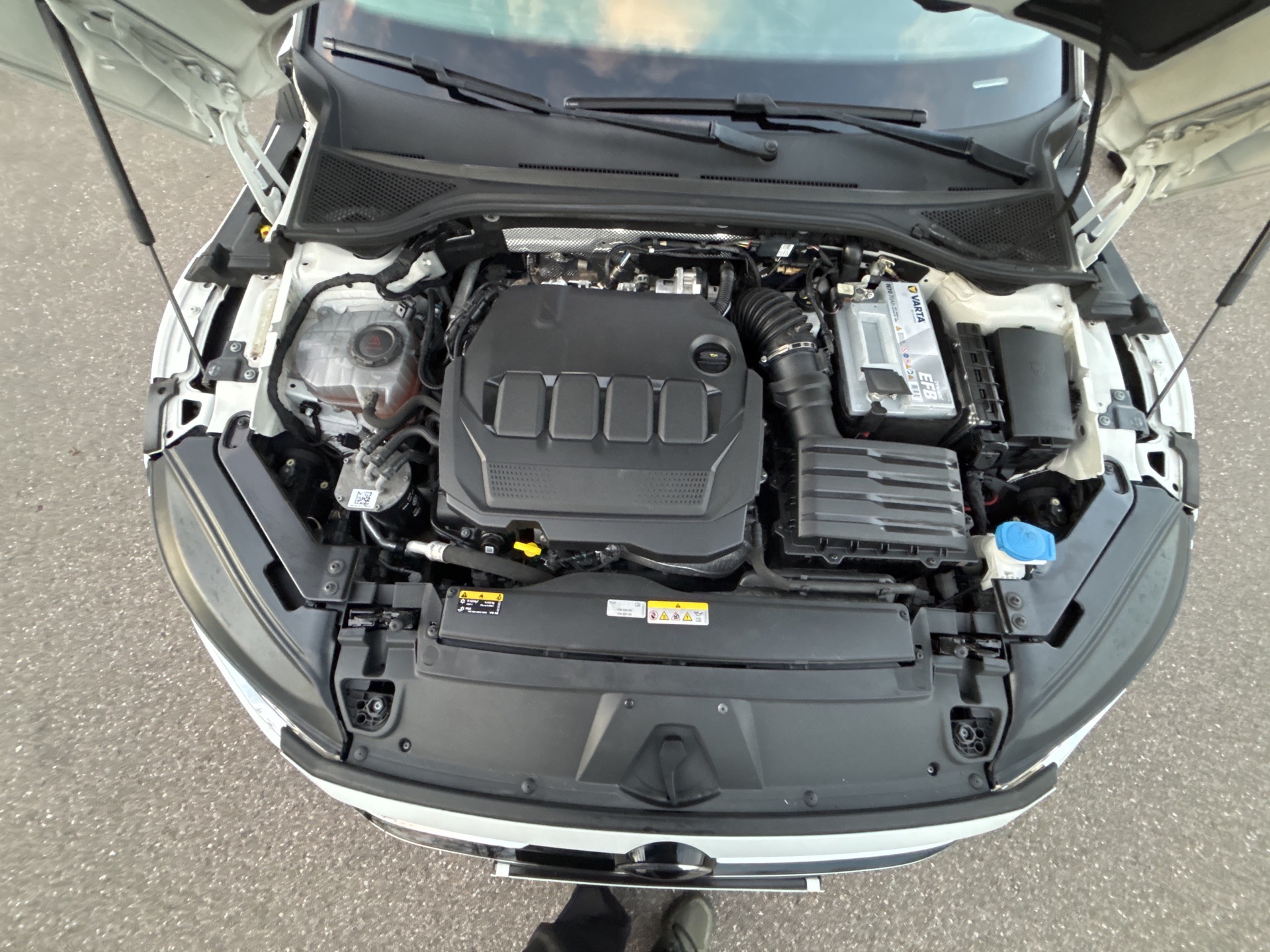 77729a5c-d57f-48e7-a328-ae8cbf45d422