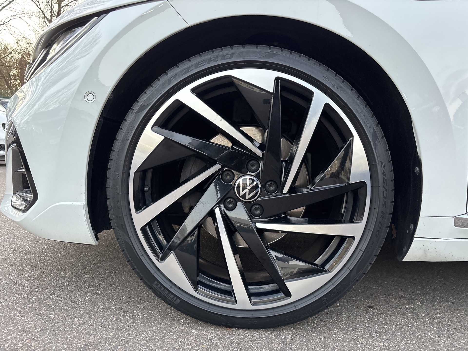 c4f37b2f-1ded-480d-9b4a-1150490bc754