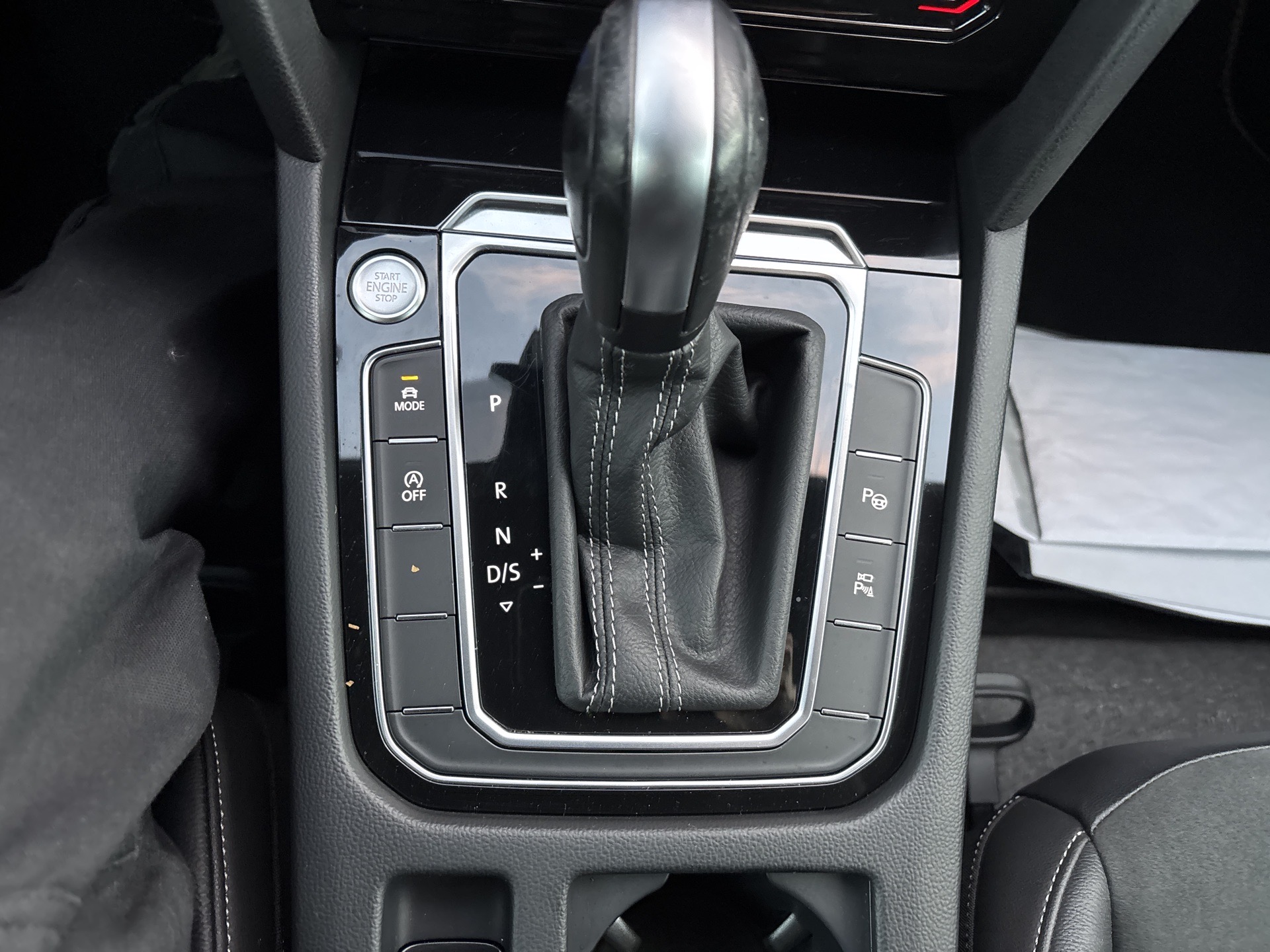 d4c61fd4-e218-45c7-bb12-fe57025a8c86