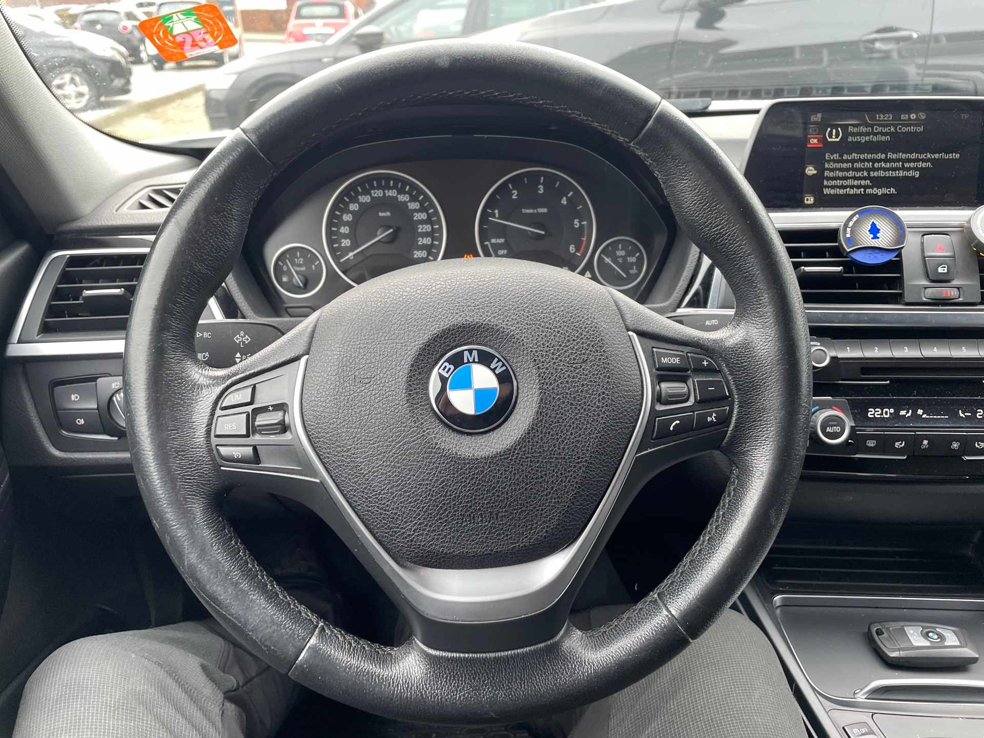 bfcce237-f6a1-4f64-9cce-164328ef71b2