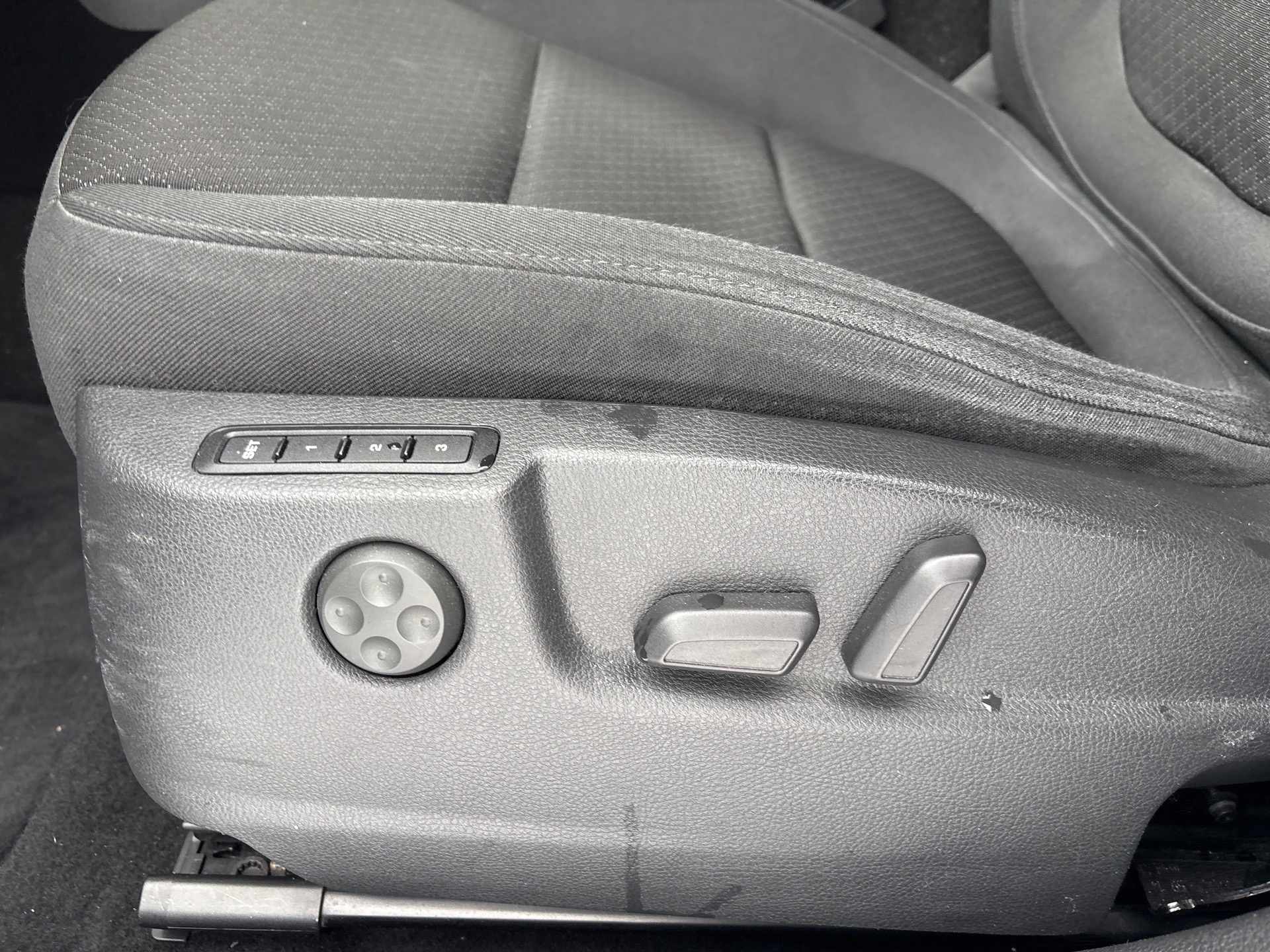 4fc1dfd8-c2e8-4177-8639-f5926c2f7c0c