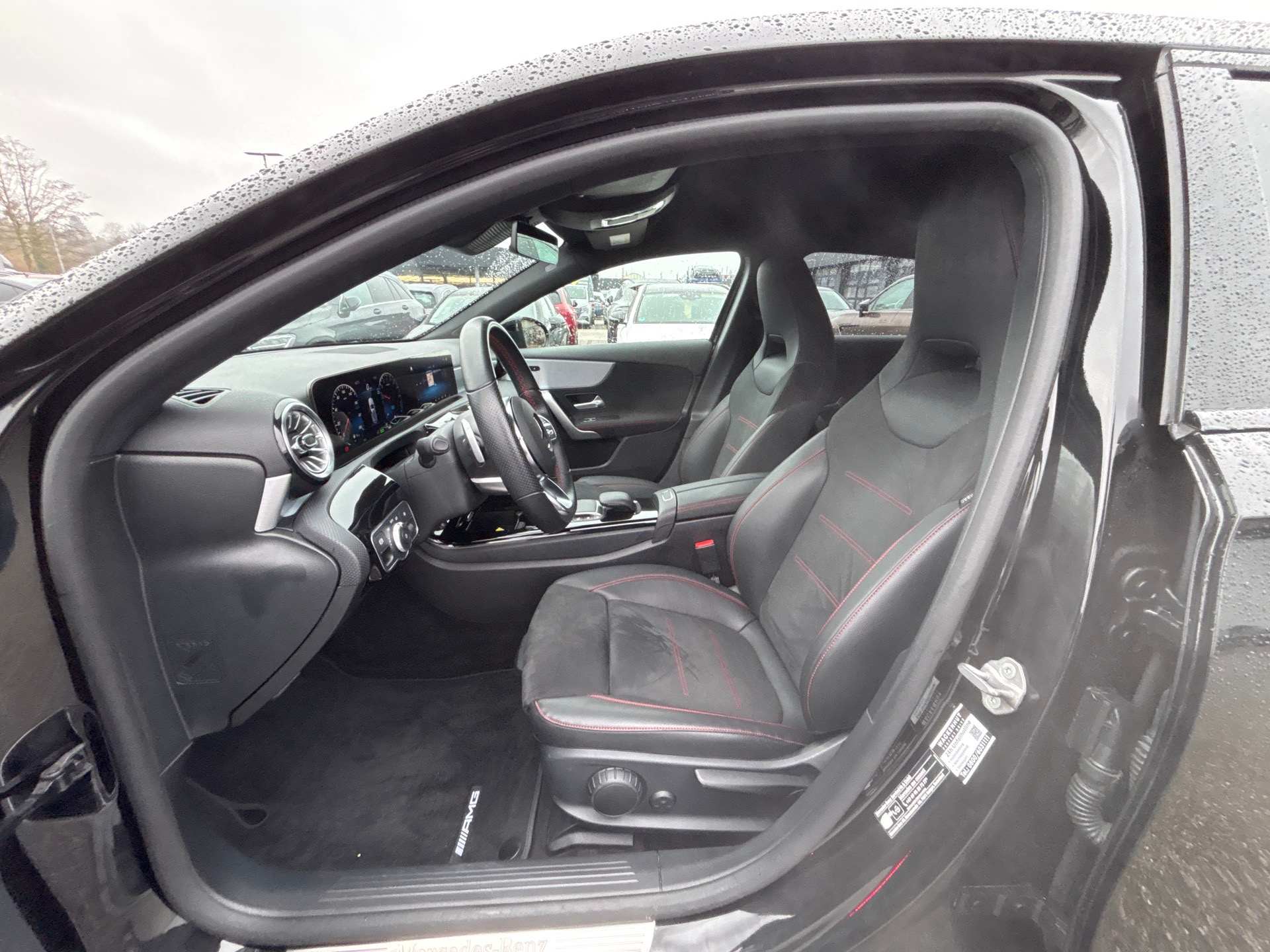 5b8ffe10-024b-4277-8299-ca7a0b05f5d3