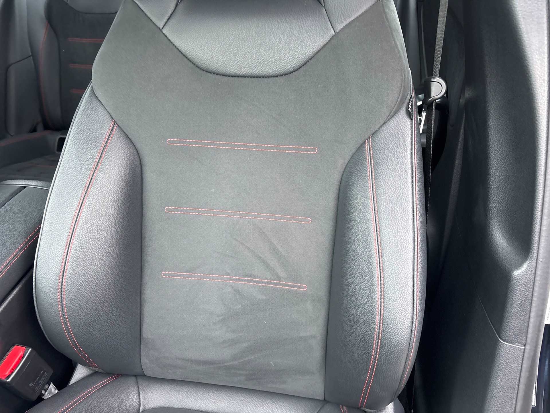 6ddc40ab-39ca-4918-a3dc-982c4e8814f8