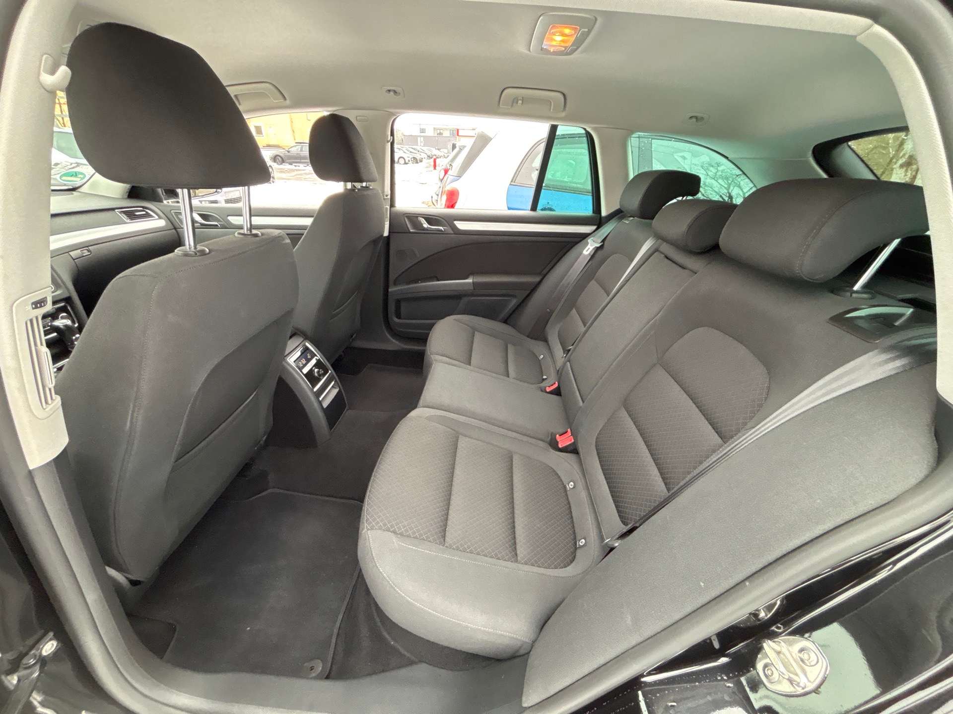 a472ef4f-2b71-4365-9b92-1f124108afef