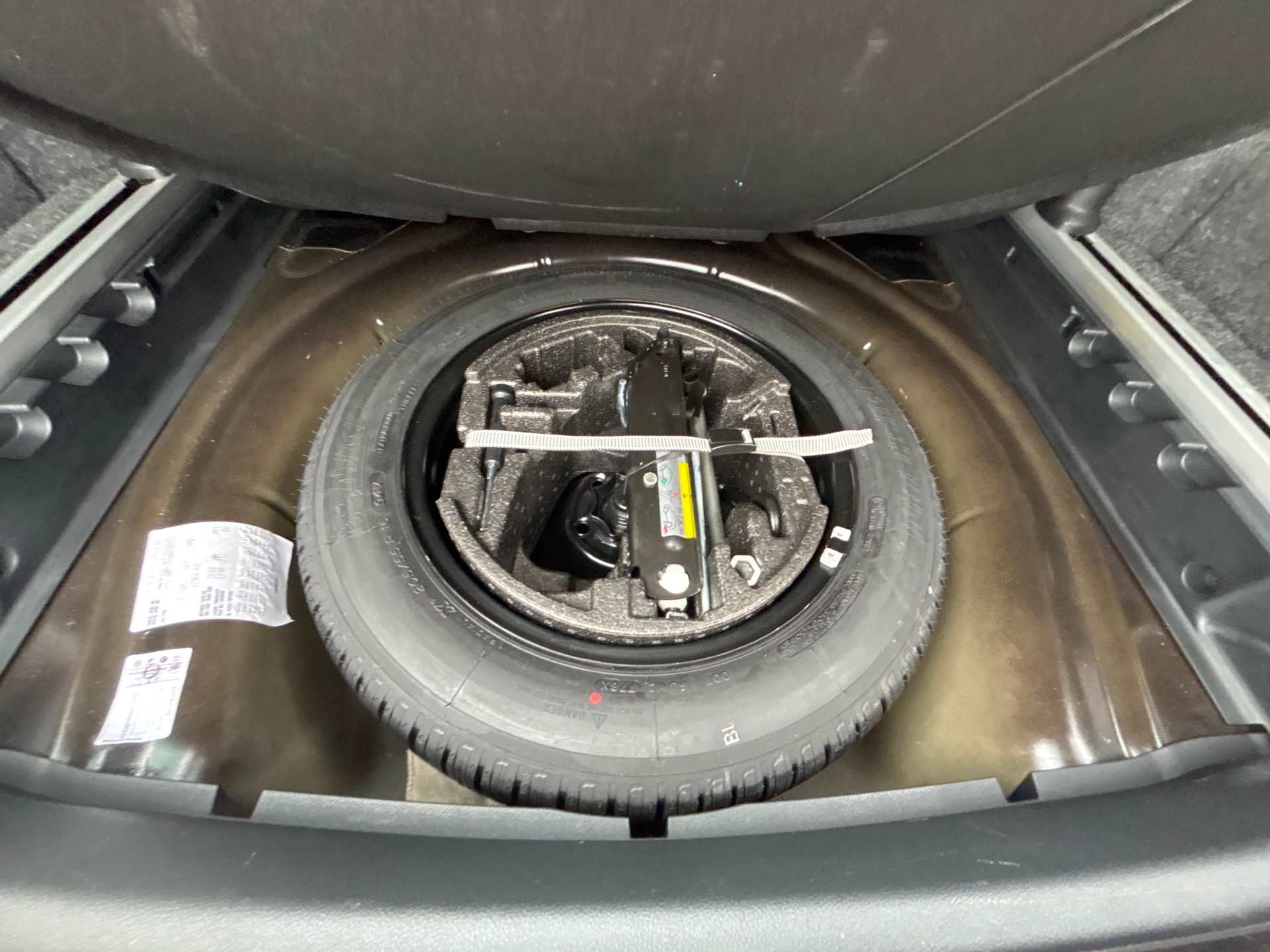 fe641d4d-ba16-4ace-9d8f-09c37638524a