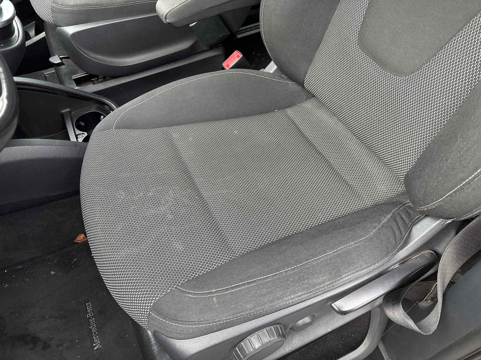 22baa615-4412-4373-8350-340b5c043b1f