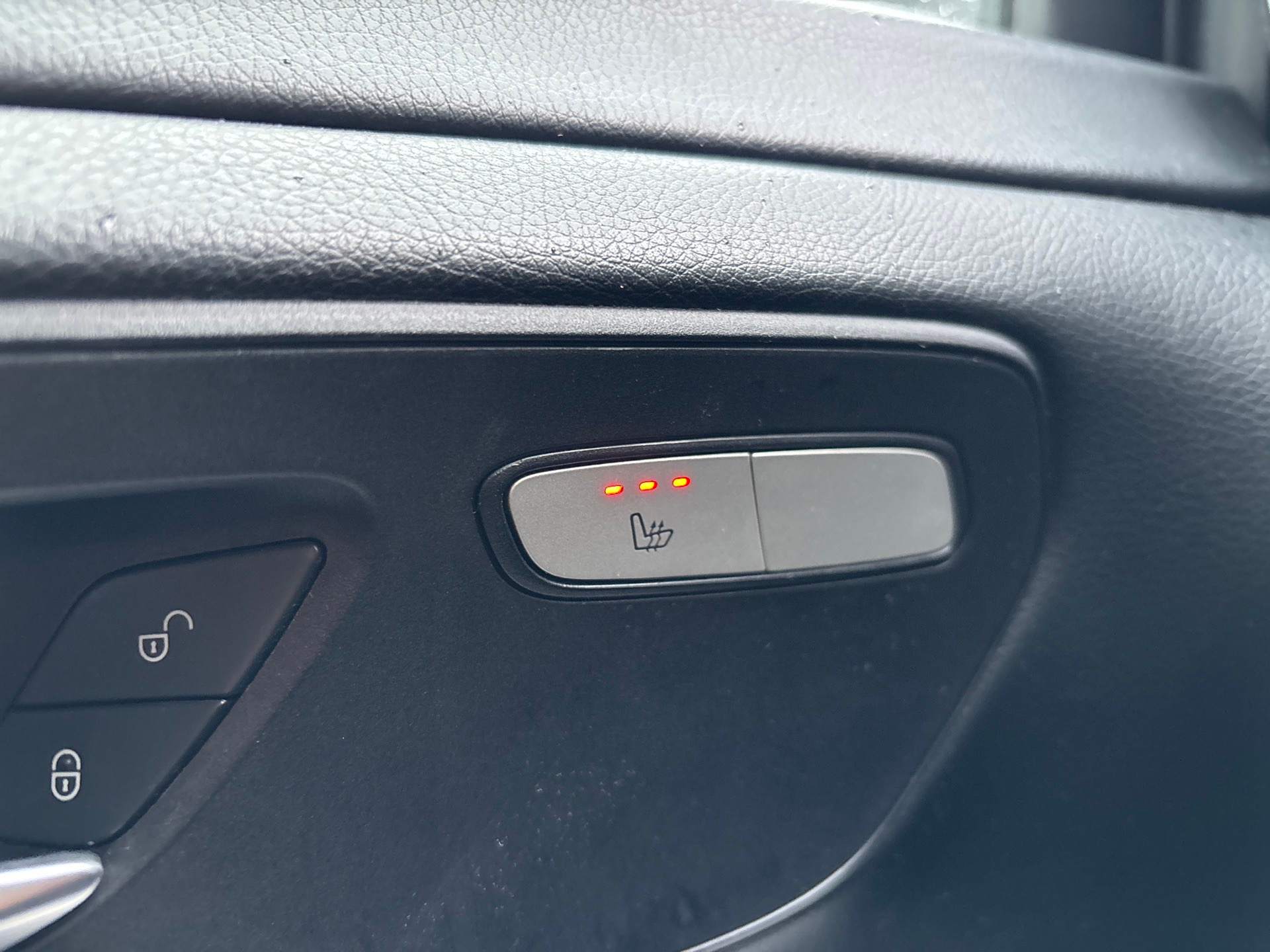 36d14b59-daad-49fd-8f64-adf9bd15a041