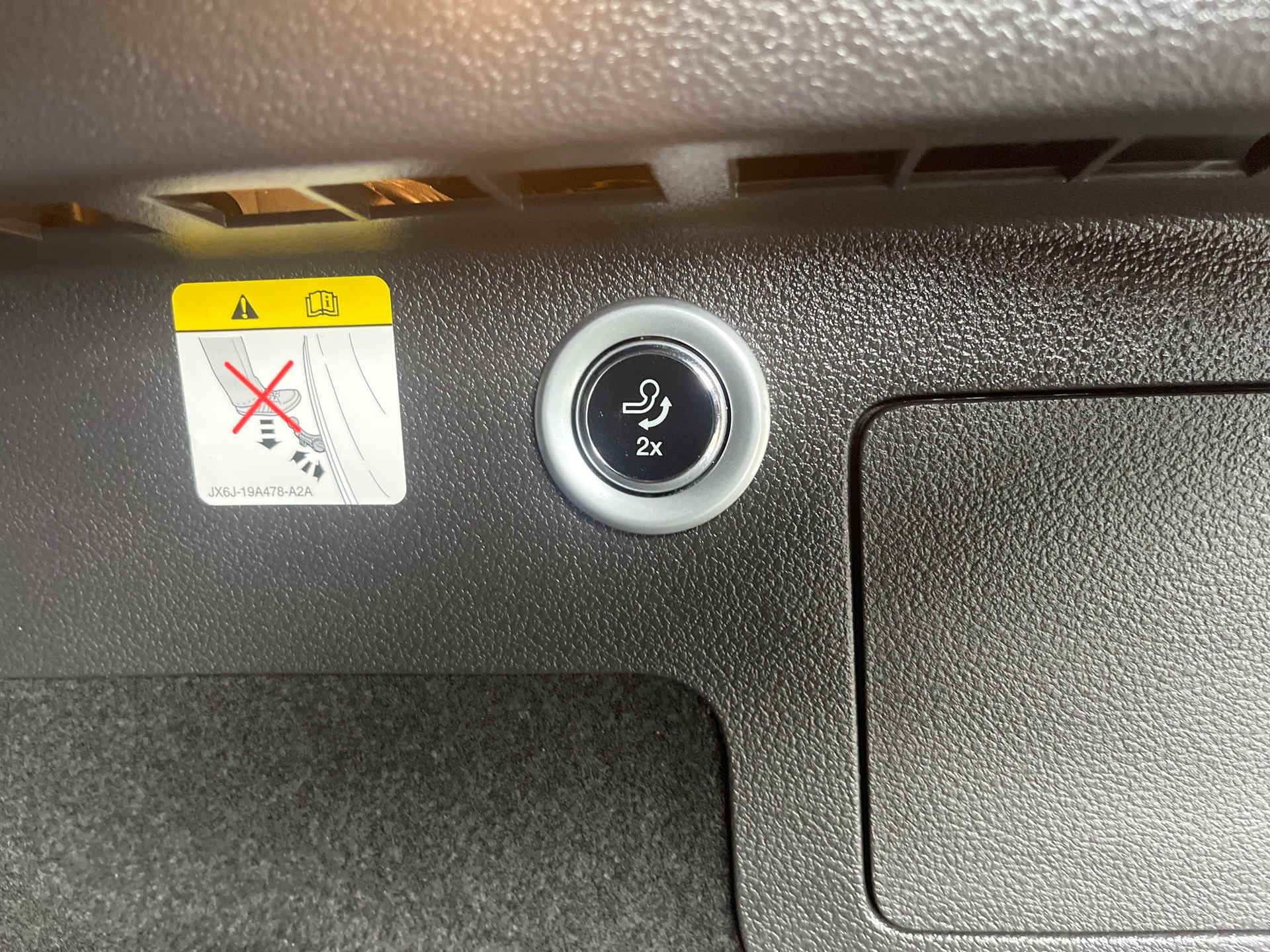 d166283a-4465-4464-9950-51bd3e5ec08a